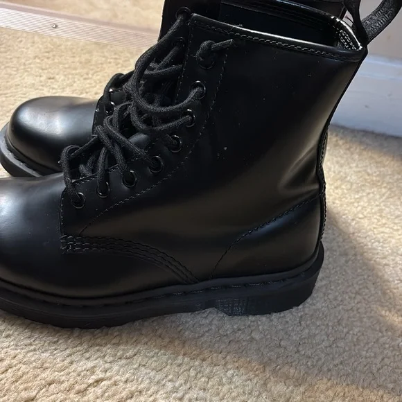 Dr Martens - Picture 3 of 8